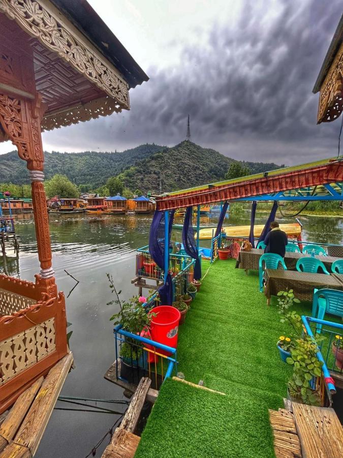 Exotic Young Shreen Houseboat Hotel Srīnagar Eksteriør billede