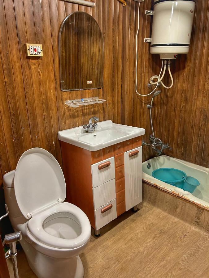 Exotic Young Shreen Houseboat Hotel Srīnagar Eksteriør billede